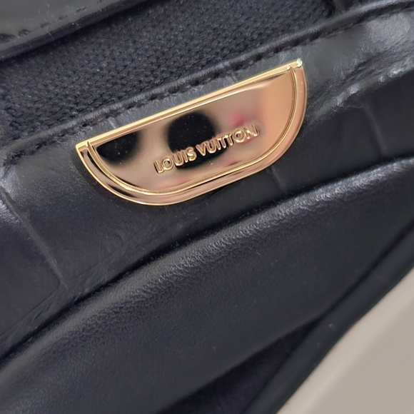 **SOLD**RARE Louis Vuitton Catwalk Patent Platform Sneakers! LIKE NEW 37 1/2 - Picture 2 of 13